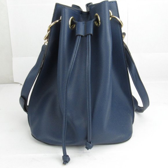 Drawstring Design Tassel Detail Bucket Bag - Picture 2 of 4